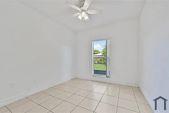 10357 SW 178th St — Photo 11