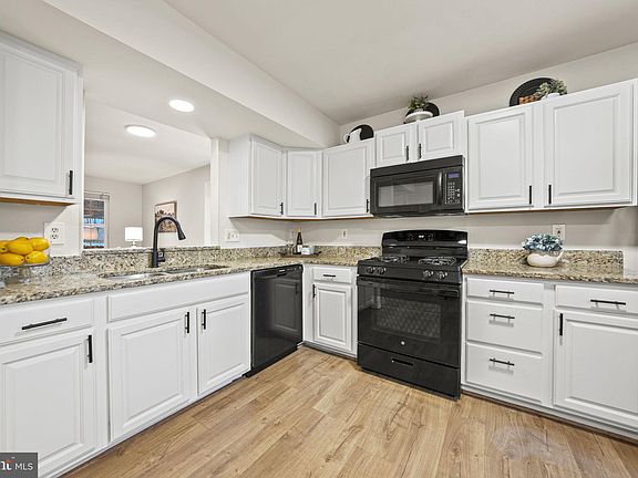 5th image of 15150 Wentwood Ln