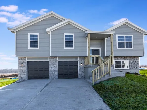 826 Shane Ct, Belton, MO 64012