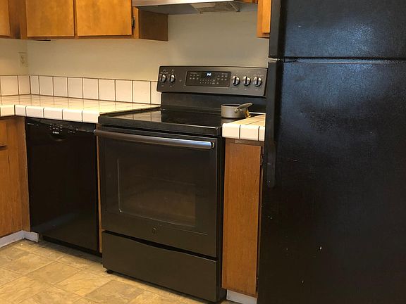 2nd image of 2890 Redwood Pkwy APT 122