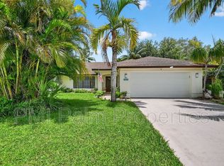 2700 Yarmouth Dr, Wellington, FL 33414