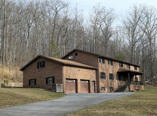 53 College Dr, Bluefield, VA 24605