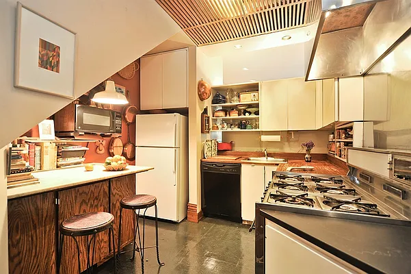 Sold by Corcoran | media 3