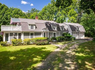 414 Shore Rd, Cape Neddick, ME 03902
