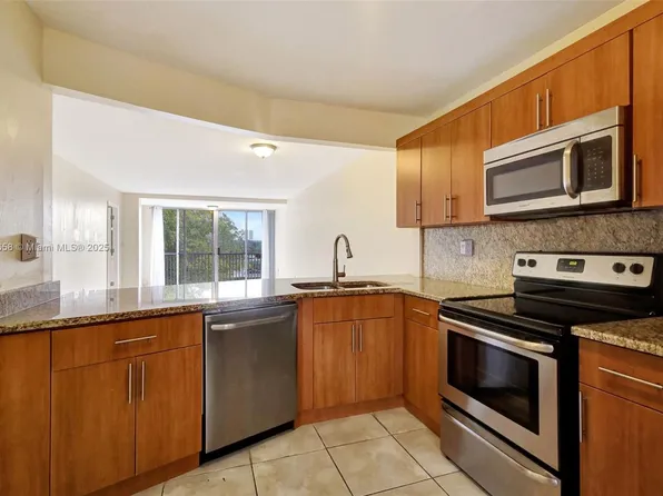 1780 191st St #412-2, Miami, FL 33179