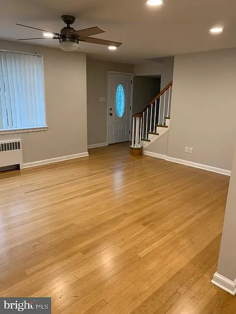 3 bed, 2.5 bath, 1979 sqft, $3,295 — Photo 3