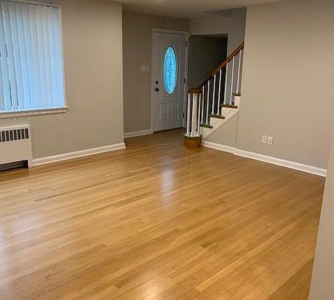 3rd image of 590 Croton Rd