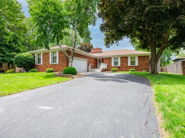 203 S Hershey Rd, Bloomington, IL 61704