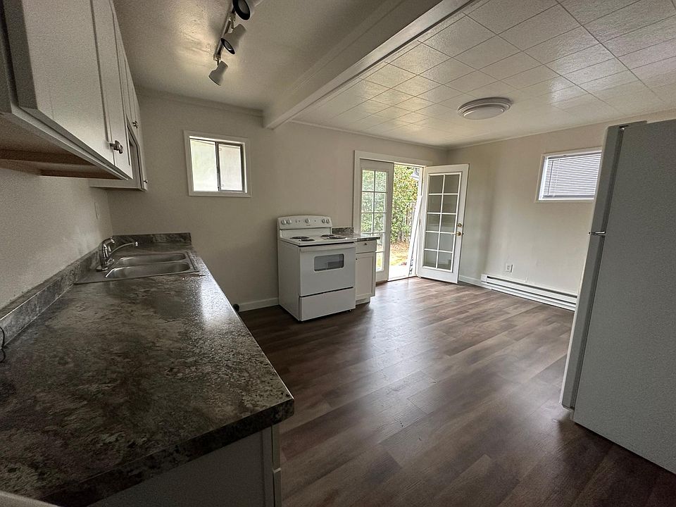 kitchen, dining room
