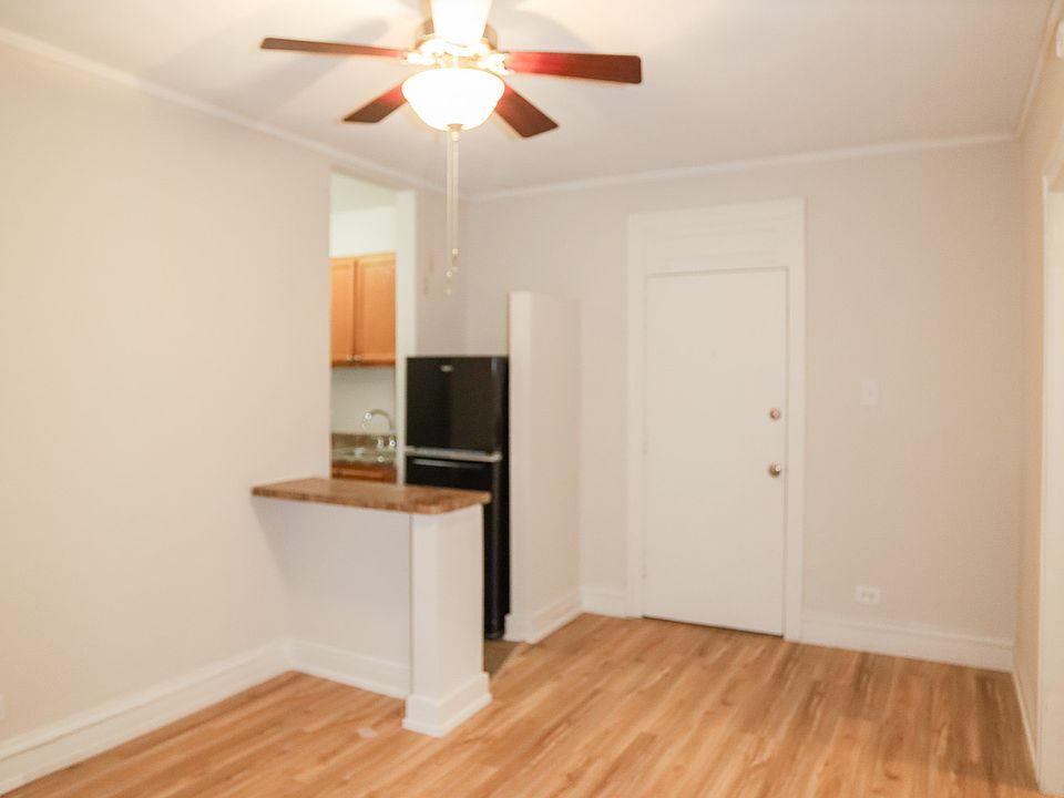 1st image of 5210 S Woodlawn Ave APT G7