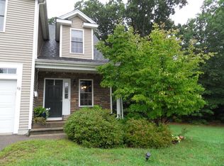 6 Peter St #B, Uxbridge, MA 01569