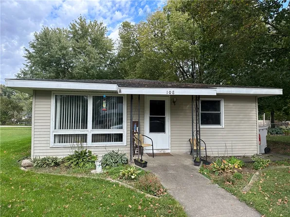 108 N May St, Potomac, IL 61865