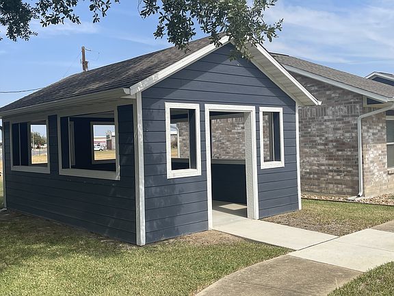 2nd image of 112 Dixon Dr #8417