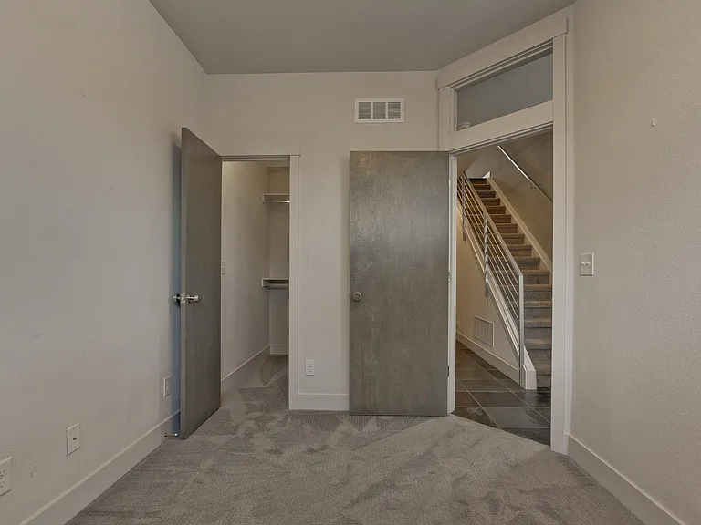 1036 W 37th Ave — Photo 7