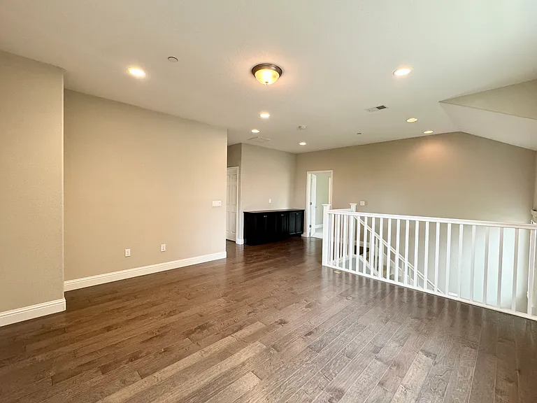 2179 Eva St — Photo 11