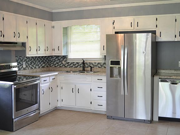 2nd image of 2509 Allenwood Dr