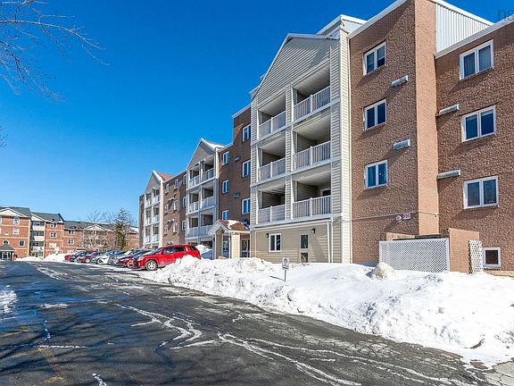 2nd image of 15 Langbrae Dr #308