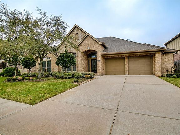 2nd image of 2230 Dali Ln
