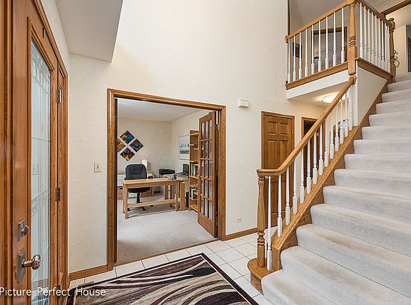 2nd image of 2723 Gleneagles Ct