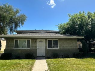 2136 Chrysler Dr APT 1, Modesto, CA 95350