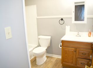 2114 Carvin St NE APT 6, Roanoke, VA 24012