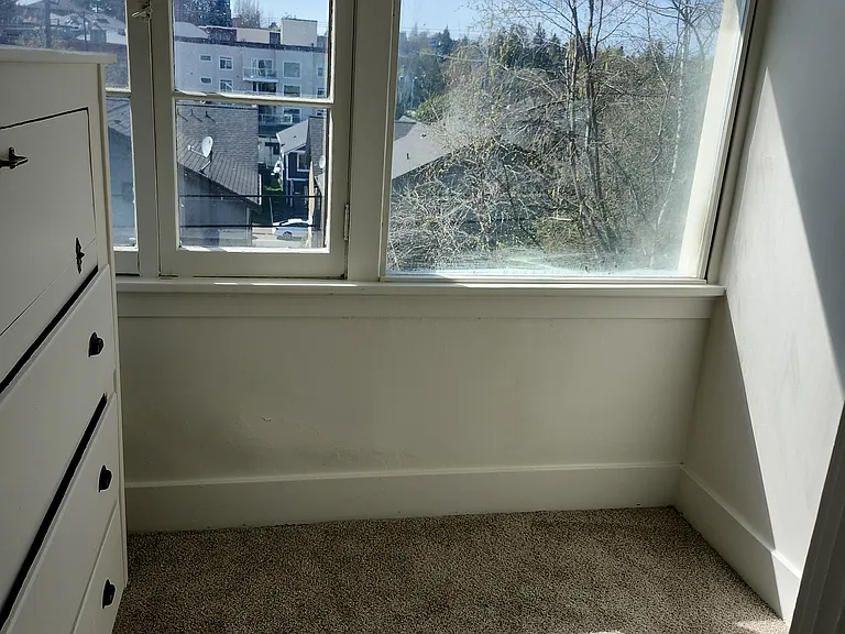 5203 12th Ave NE — Photo 14