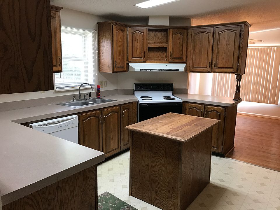 1st image of 4285 Vin Rose Dr