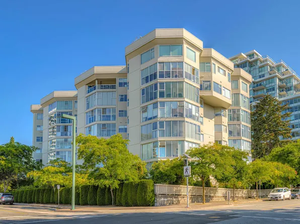 1442 Foster St #704, White Rock, BC V4B 3X7