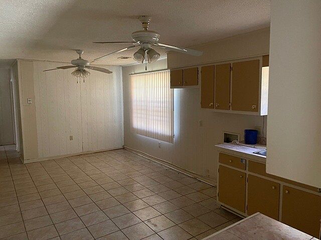 2nd image of 312 Crescent