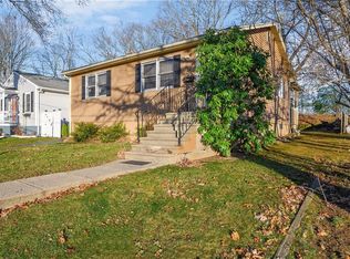 24 Rhode Island Ave, Lincoln, RI 02865