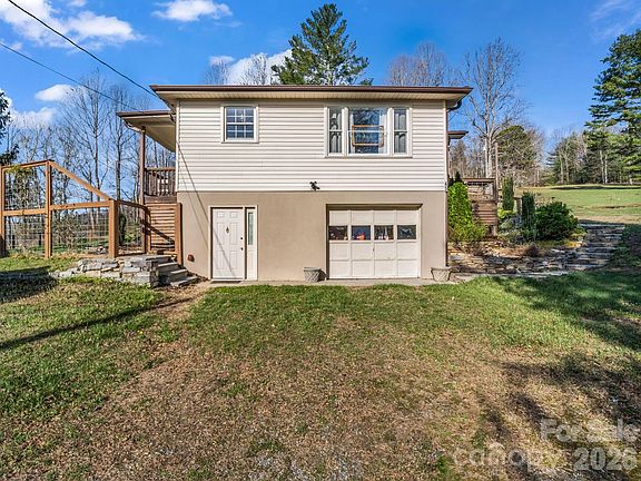 5th image of 45 Capricorn Ln
