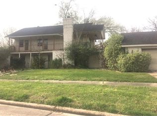 101 Saint Andrews Dr, Friendswood, TX 77546