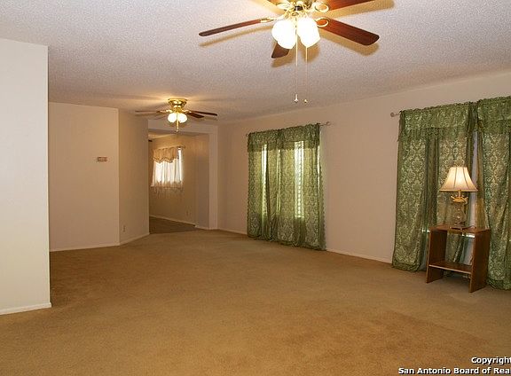 4th image of 1310 Lawrence Dr