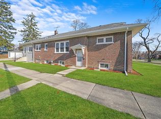 244 Gillick St, Park Ridge, IL 60068