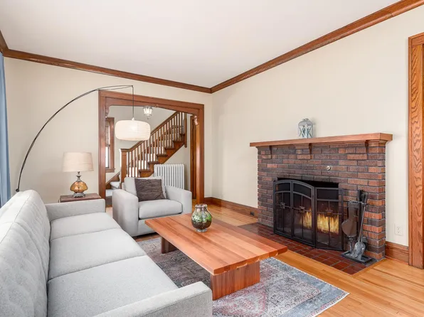210 4th Ave N, Bayport, MN 55003