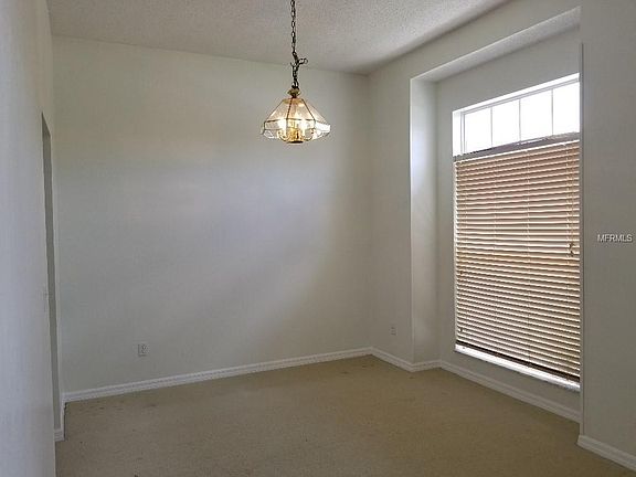 5th image of 2827 Spivey Ln
