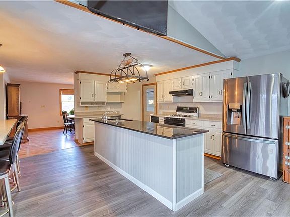 3rd image of 42 Kiley Way
