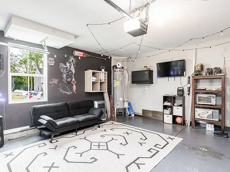 222 Lorraine Dr — Photo 26