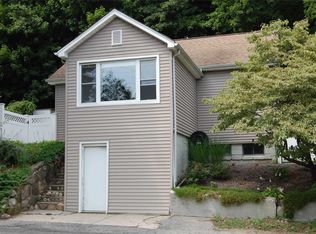 180 McKay Rd, Huntington Station, NY 11746