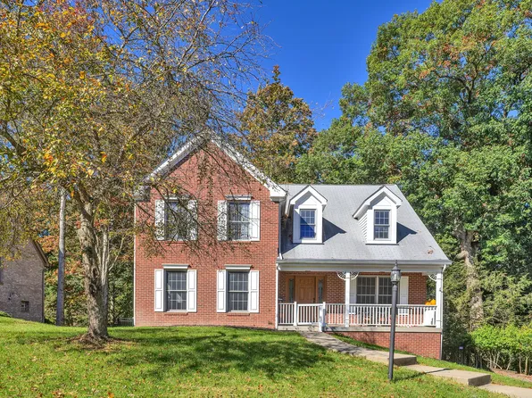 8510 Breezewood Dr, Pittsburgh, PA 15237