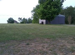 2243 Lambert Dr, Westmoreland, TN 37186