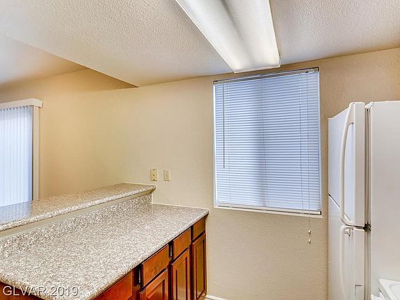 5th image of 5404 River Glen Dr Unit 355