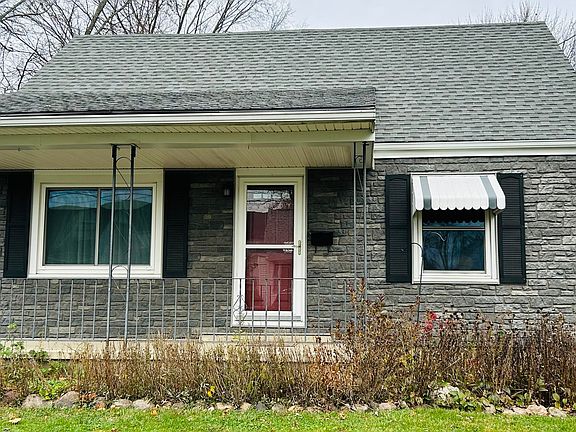 2nd image of 680 Cortlandt Ave