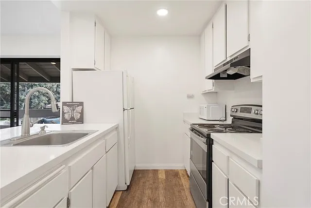 262 Streamwood — Photo 31