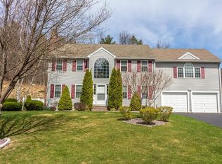 100 Castle Rd, Fitchburg, MA 01420