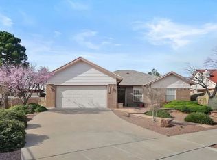 10726 White Sands Dr, El Paso, TX 79924