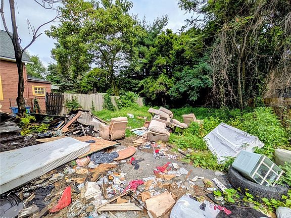 4th image of 4133 E 59th St