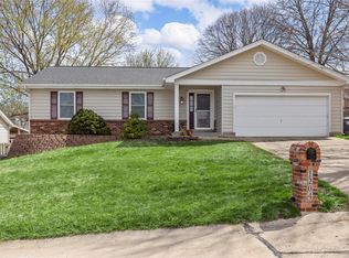 1204 Mount Olympus Dr, Saint Peters, MO
