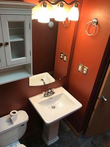 825 W 39th Ave, Hobart, IN, 46342