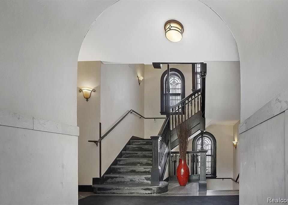 615 W Hancock St Detroit, MI, 48201 Apartments for Rent Zillow